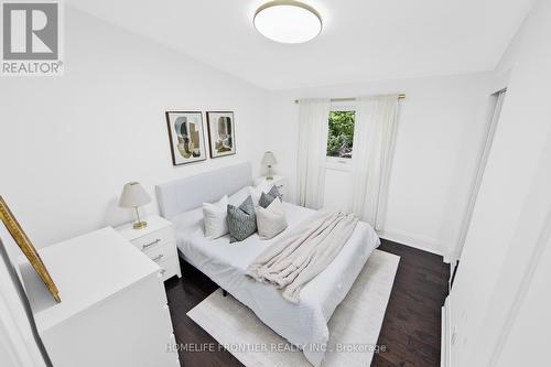 2138 Truscott Drive, Mississauga, ON 