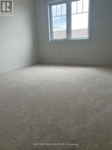 96 Selection Heights, Thorold, ON - Indoor Photo Showing Other Room