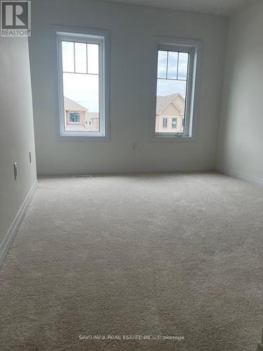 96 Selection Heights, Thorold, ON - Indoor Photo Showing Other Room