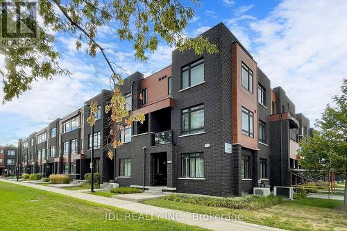 112 - 370 RED MAPLE ROAD  Richmond Hill, ON L4C 5T4