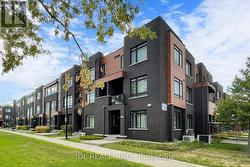 112 - 370 RED MAPLE ROAD Richmond Hill, ON L4C 5T4