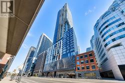 2710 - 87 PETER STREET Toronto, ON M5V 2G4
