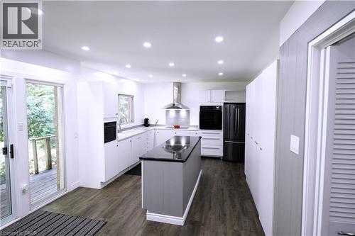 560 Crane Court, Burlington, ON 