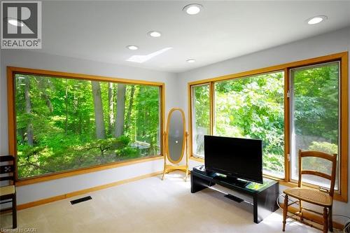 560 Crane Court, Burlington, ON 