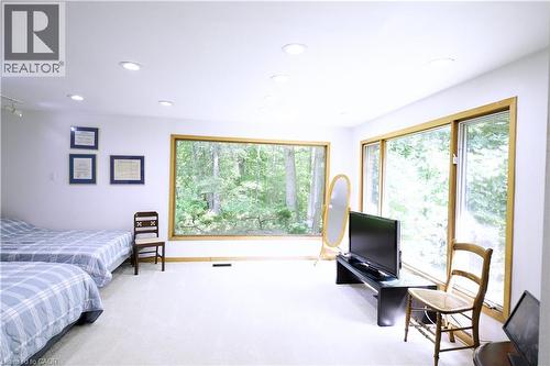 560 Crane Court, Burlington, ON 