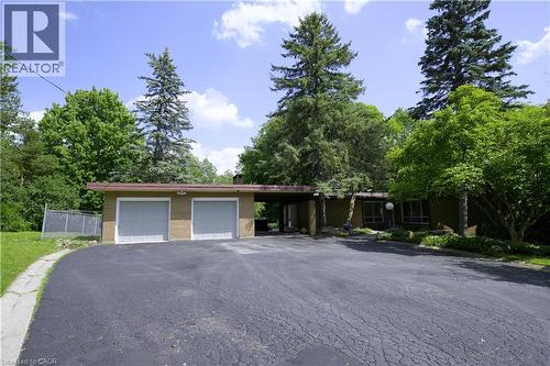 560 Crane Court, Burlington, ON 