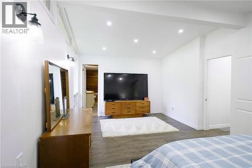 560 Crane Court, Burlington, ON 