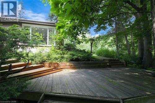 560 Crane Court, Burlington, ON 