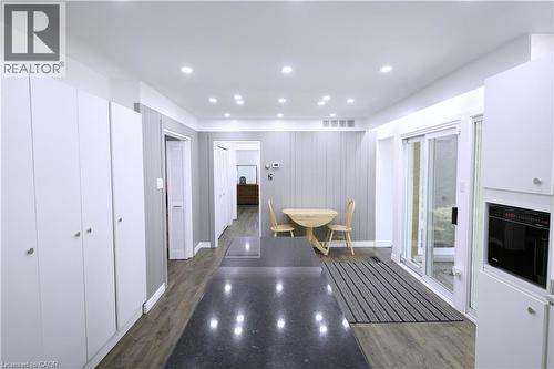 560 Crane Court, Burlington, ON 