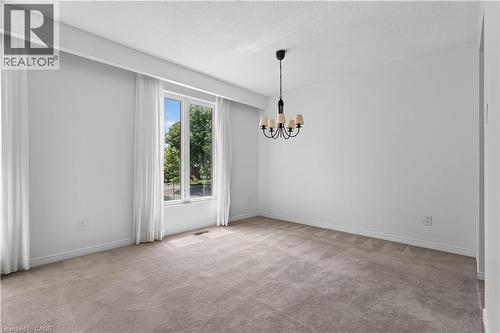 5051 Brady Avenue, Burlington, ON 