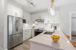 #308-20 Barsby Ave  Nanaimo, BC V9R 0K4