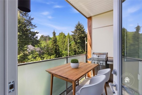 #308-20 Barsby Ave, Nanaimo, BC 