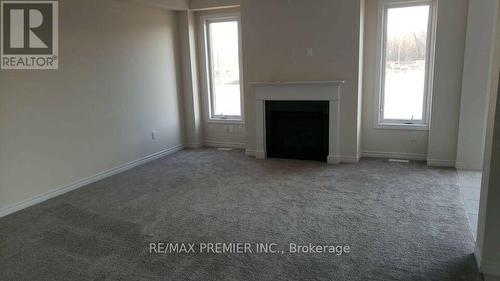 7784 TUPELO CRESCENT , Niagara Falls, Ontario L2H 3R8 2