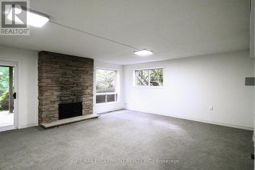 560 Crane Court, Burlington, ON 