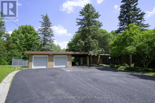 560 Crane Court, Burlington, ON 