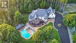 6 PINEHURST LANE Springwater, ON L9X 0C7