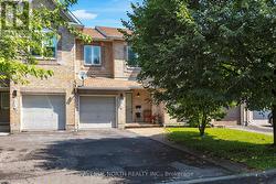 1015 CANDLEWOOD STREET Ottawa, ON K4A 5E8