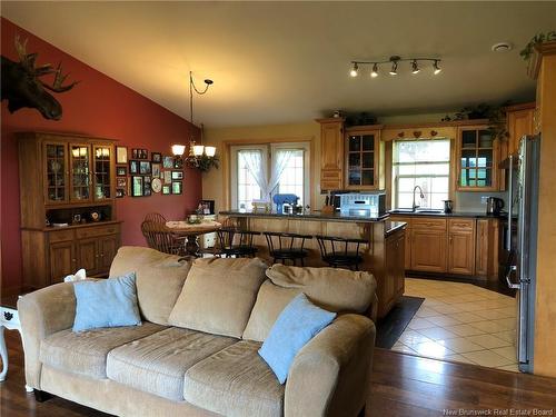 11 Palmer Rd, Waterville, NB 