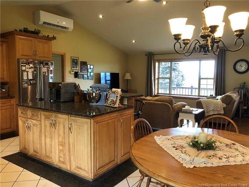 11 Palmer Rd, Waterville, NB 
