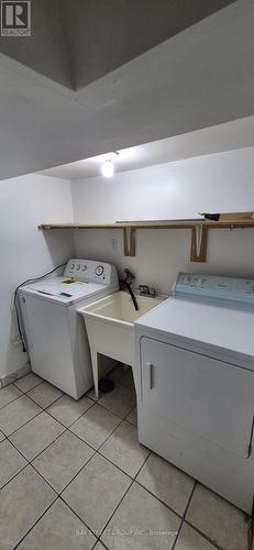 125 Broadway Avenue, Hamilton, ON - Indoor Photo Showing Laundry Room