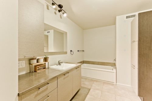 Bathroom - 474 Rue Paul-Gagné, Sherbrooke (Fleurimont), QC - Indoor Photo Showing Bathroom