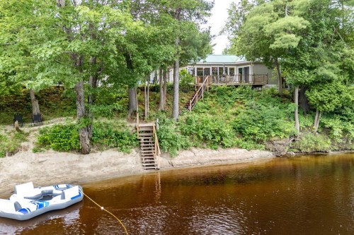 Bord de l'eau - 111 Ch. Des Rapides, Mansfield-Et-Pontefract, QC 