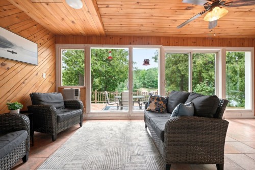 Solarium/Verrière - 111 Ch. Des Rapides, Mansfield-Et-Pontefract, QC 