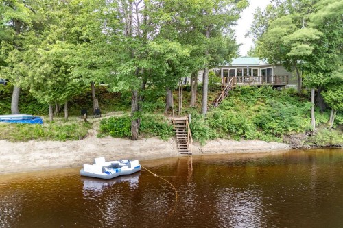 Bord de l'eau - 111 Ch. Des Rapides, Mansfield-Et-Pontefract, QC 