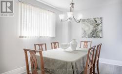 Diningroom for entertaining - 