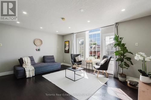 597 Little Dover Crescent E, Waterloo, ON 