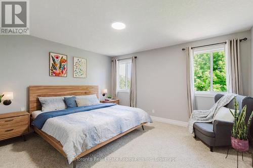 597 Little Dover Crescent E, Waterloo, ON 