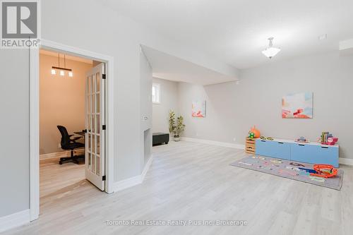597 Little Dover Crescent E, Waterloo, ON 