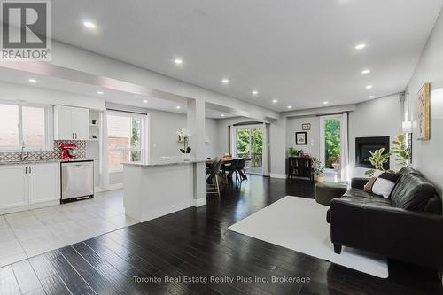 597 Little Dover Crescent E, Waterloo, ON 