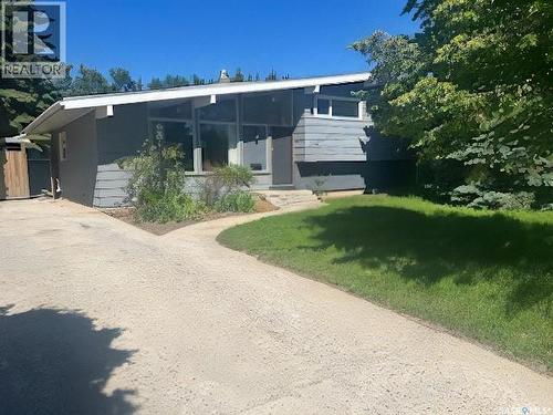 2104 Preston AVENUE S  Saskatoon, SK S7J 2E8