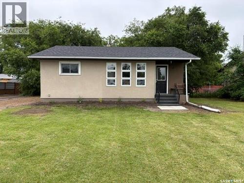 12 Roberts Street, Redvers, SK 