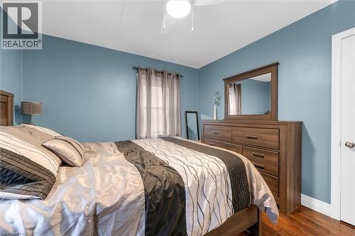 722 Burgess Avenue, Hamilton, ON - Indoor Photo Showing Bedroom