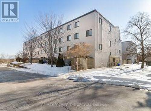 40 - 1016 FALGARWOOD DRIVE  Oakville, ON L6H 2P5