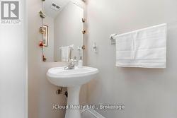 Powder room - 