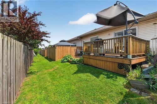24 Kenyon Crescent Unit# 44, Grimsby, ON - Outdoor With Deck Patio Veranda