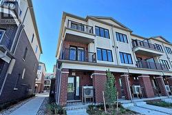 52 MATAWIN LANE Richmond Hill, ON L4B 0H8