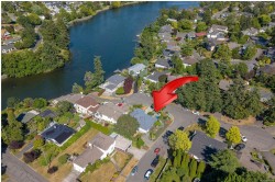 928 Mesher Pl Esquimalt, BC V9A 6Z1