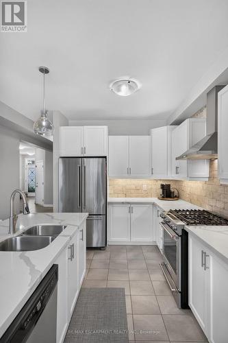 5 Narbonne Crescent, Hamilton, ON 