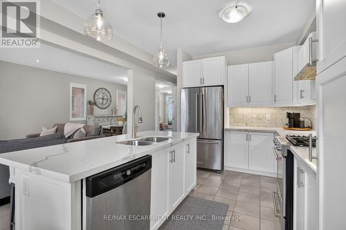 5 Narbonne Crescent, Hamilton, ON 