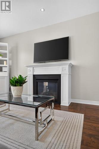 5 Narbonne Crescent, Hamilton, ON 