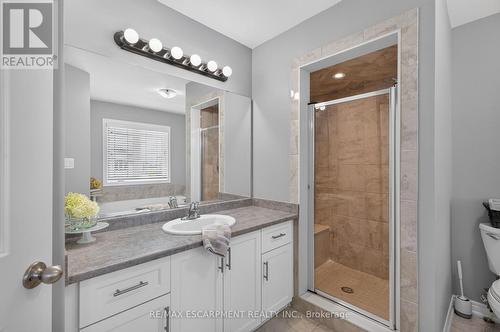 5 Narbonne Crescent, Hamilton, ON 