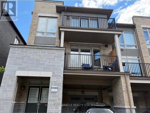 23 ARROWVIEW DRIVE  Brampton, ON L7A 5H6