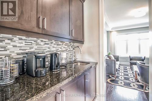 122 Burns Boulevard, King, ON 