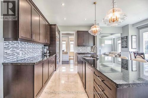 122 Burns Boulevard, King, ON 