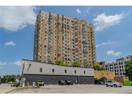 1609-75 Riverside Drive E, Windsor, ON 