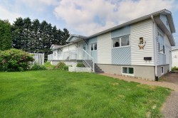 1985 Rue des Tulipes  Saguenay (Chicoutimi), QC G7H 7T3